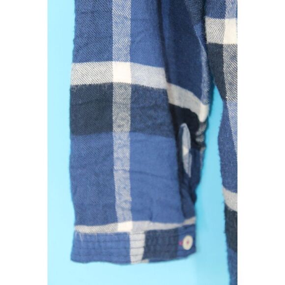 HOLDING HORSES BLUE PLAID FLANNEL WOMENS BUTTON FRONT RAW HEM BLOUSE - Picture 6 of 9